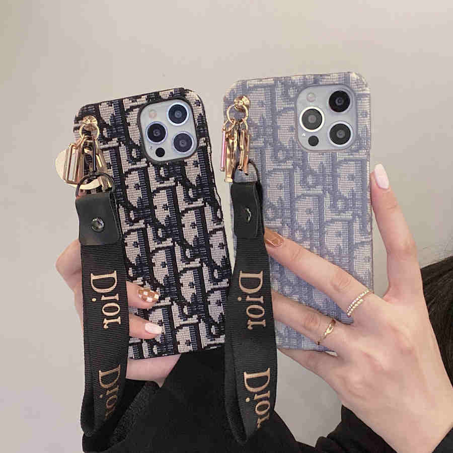 디자이너 키 체인과 함께 세련된 CD 레이디 iPhone 케이스