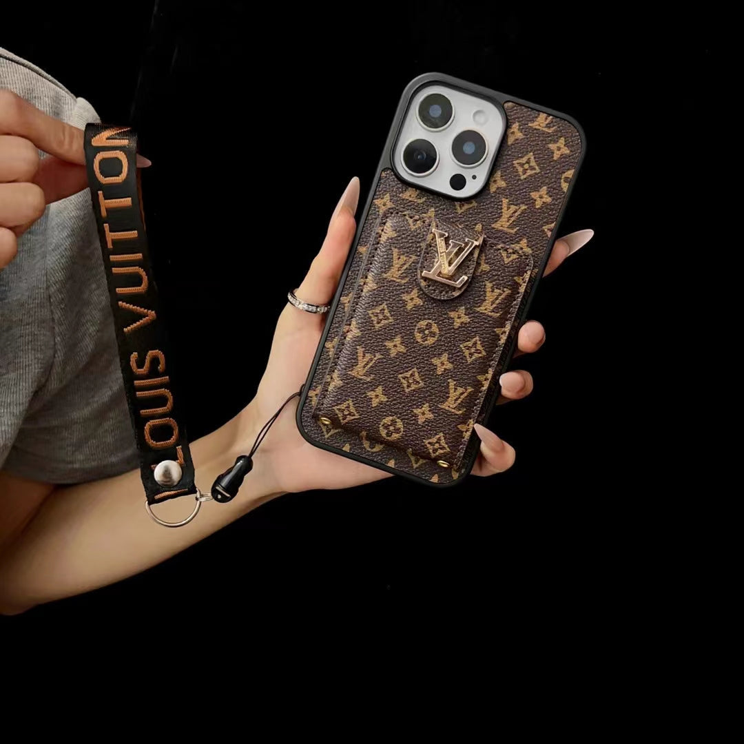 카드 홀더와 일치하는 래니드 스트랩이있는 LV 모노그램 iPhone 케이스