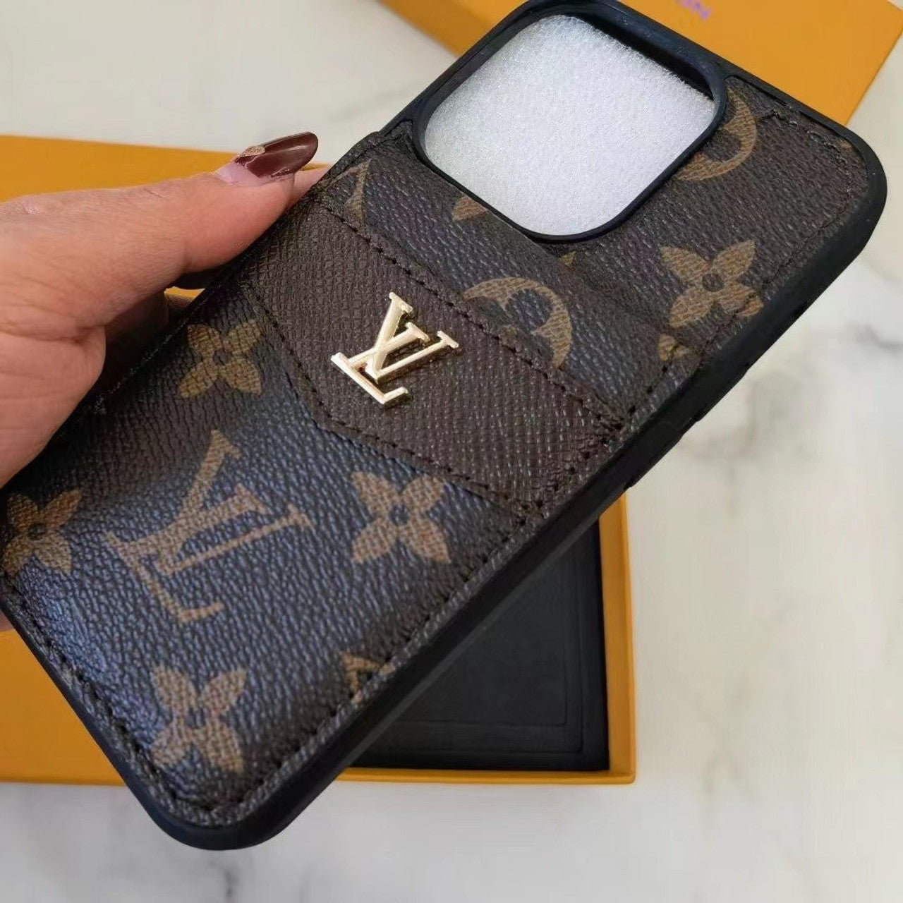 카드 홀더가있는 고급 LV 모노그램 지갑 iPhone 케이스