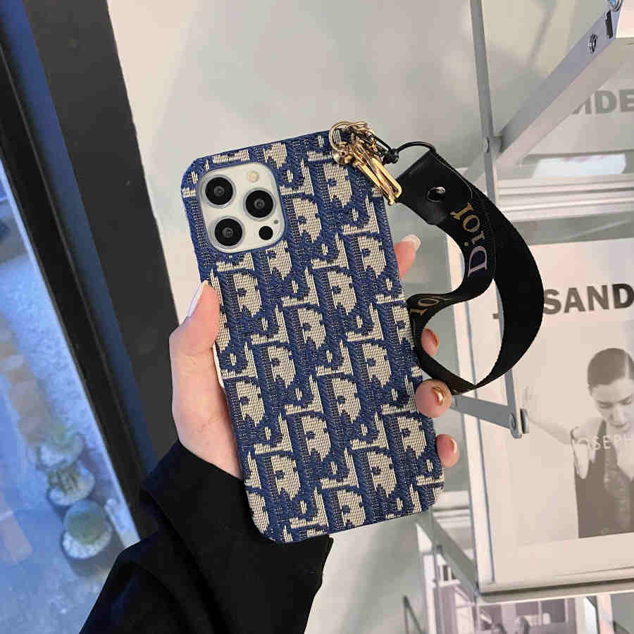 디자이너 키 체인과 함께 세련된 CD 레이디 iPhone 케이스