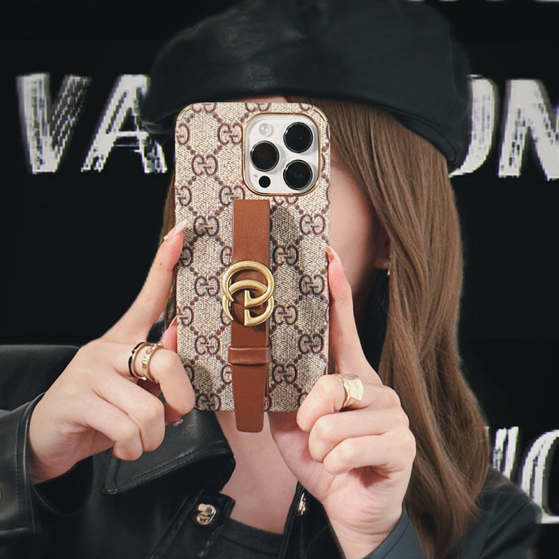 Holder Brown과 GG iPhone 케이스